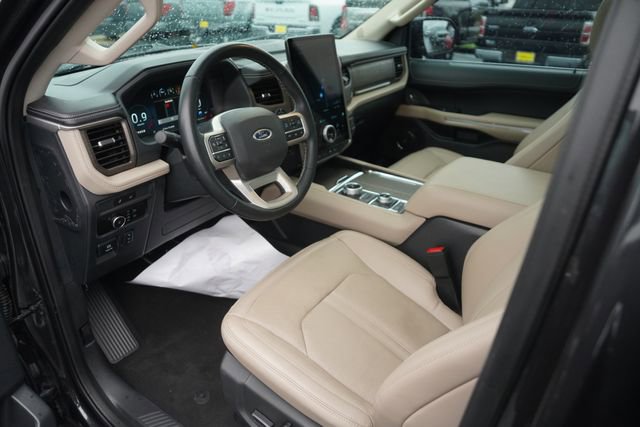 Used 2023 Ford Expedition Max Limited AWD/4WD image 8