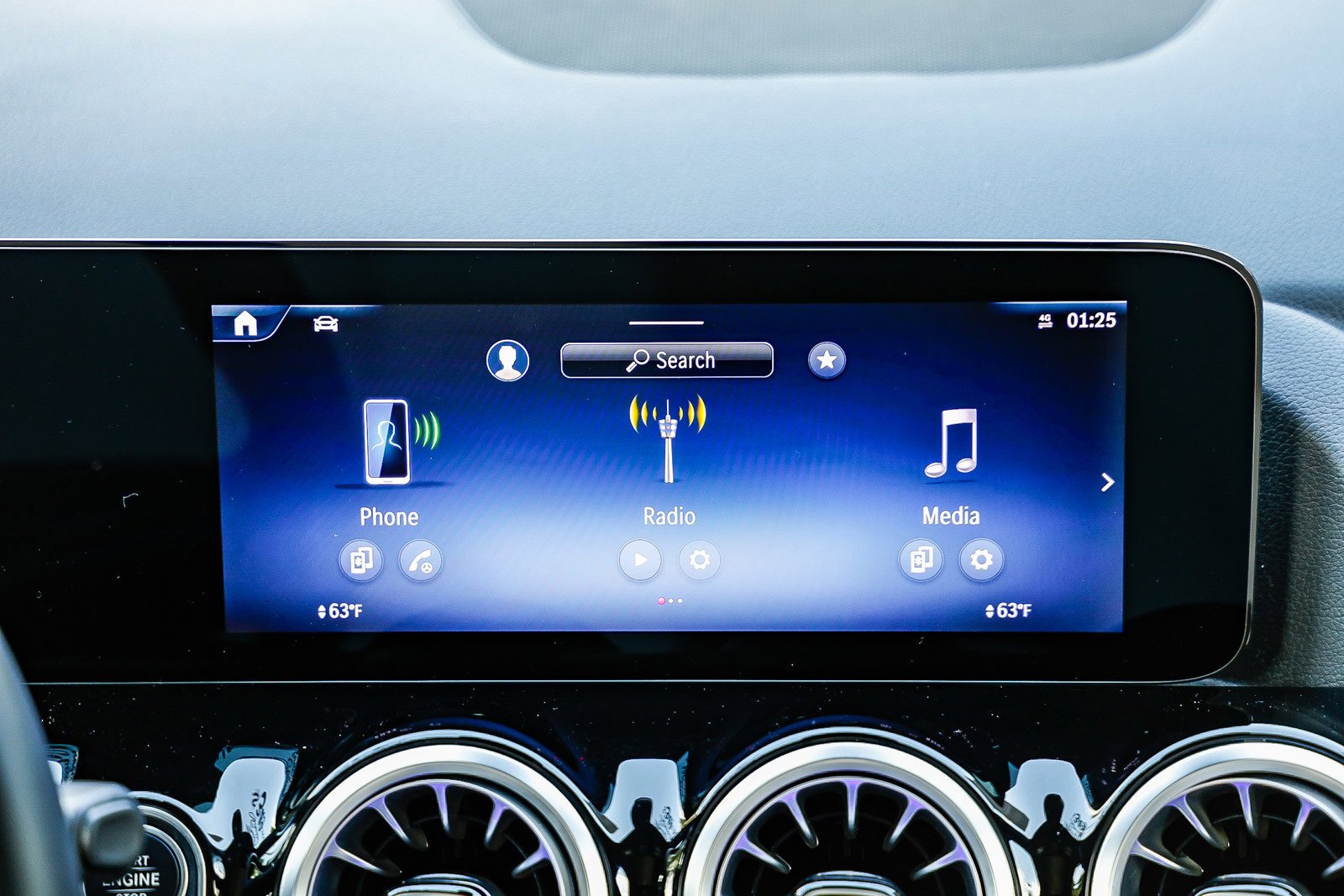 Used 2025 Mercedes-Benz GLA 250 image 12