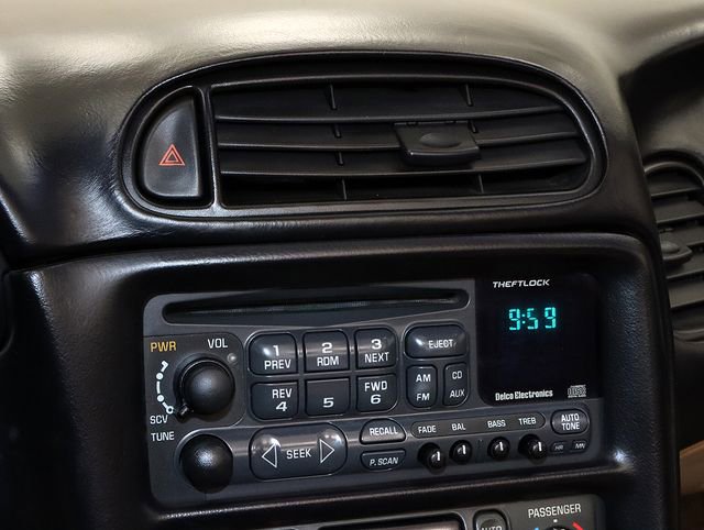 Used 2002 Chevrolet Corvette Convertible w/ Preferred Equipment Group2 image 18