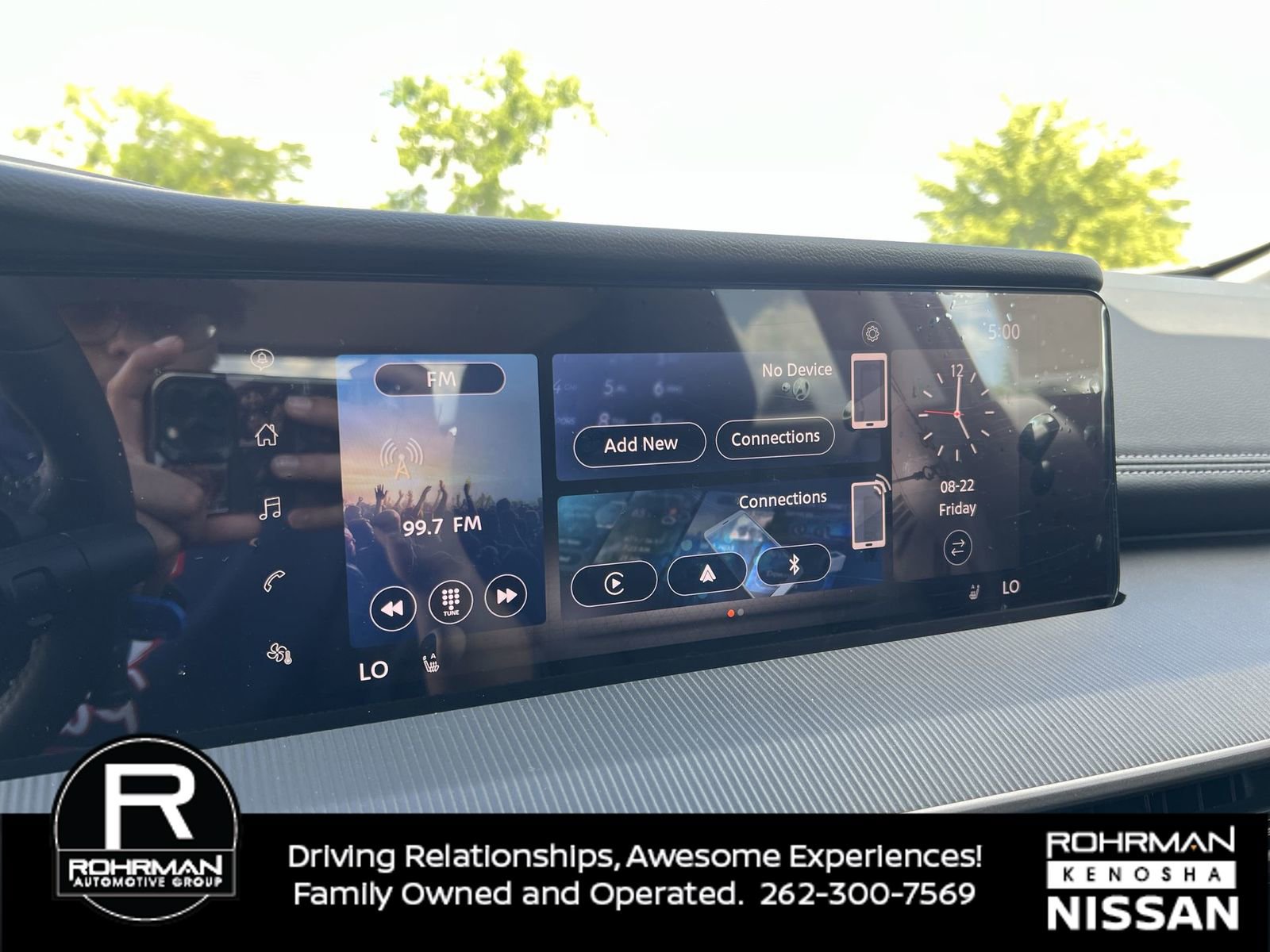 New 2025 Nissan Murano SV image 6