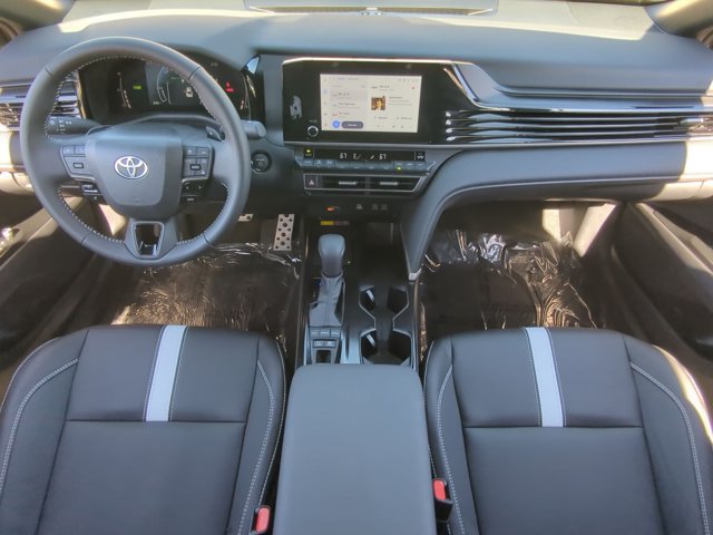 Used 2026 Toyota Camry Hybrid w/ Convenience Package FWD image 18