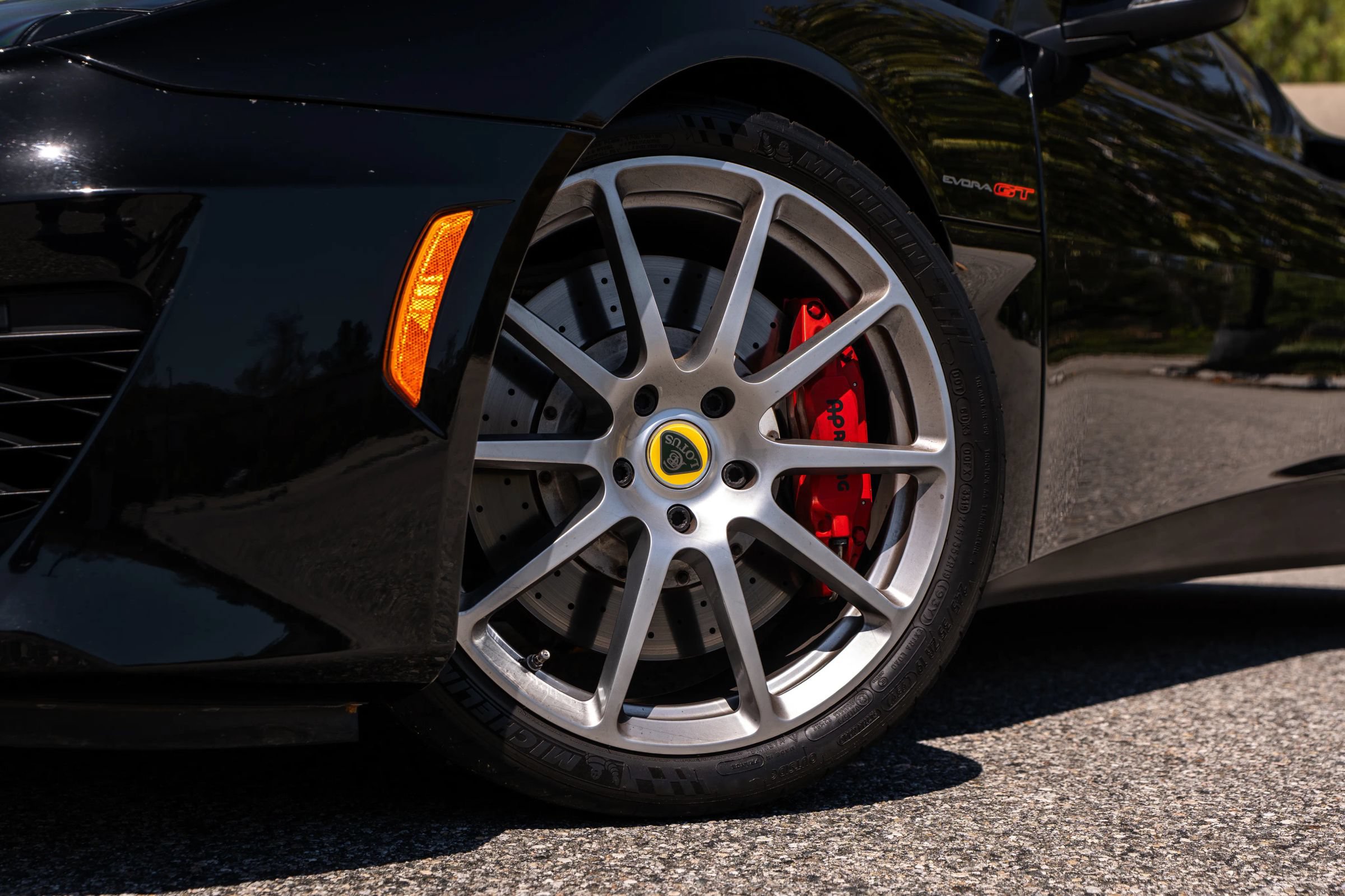 Used 2020 Lotus Evora RWD image 13