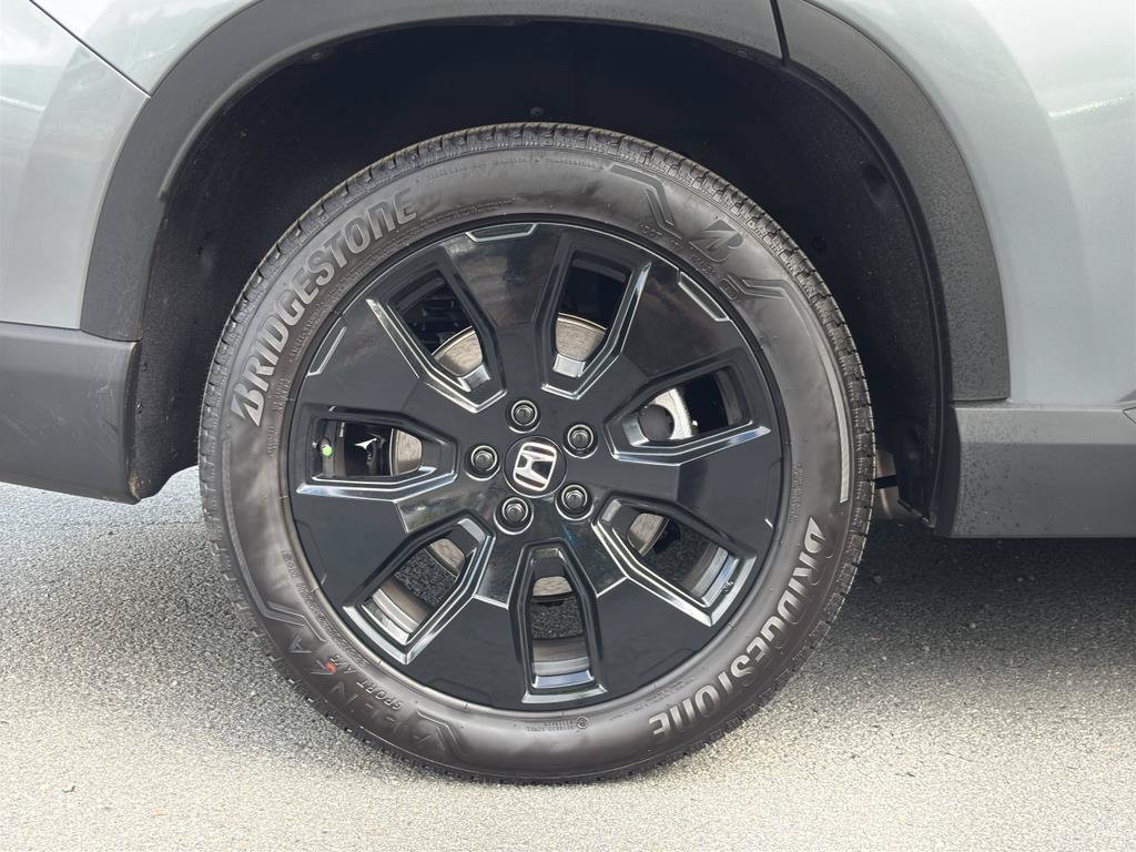 Certified 2026 Honda Pilot Black Edition image 34