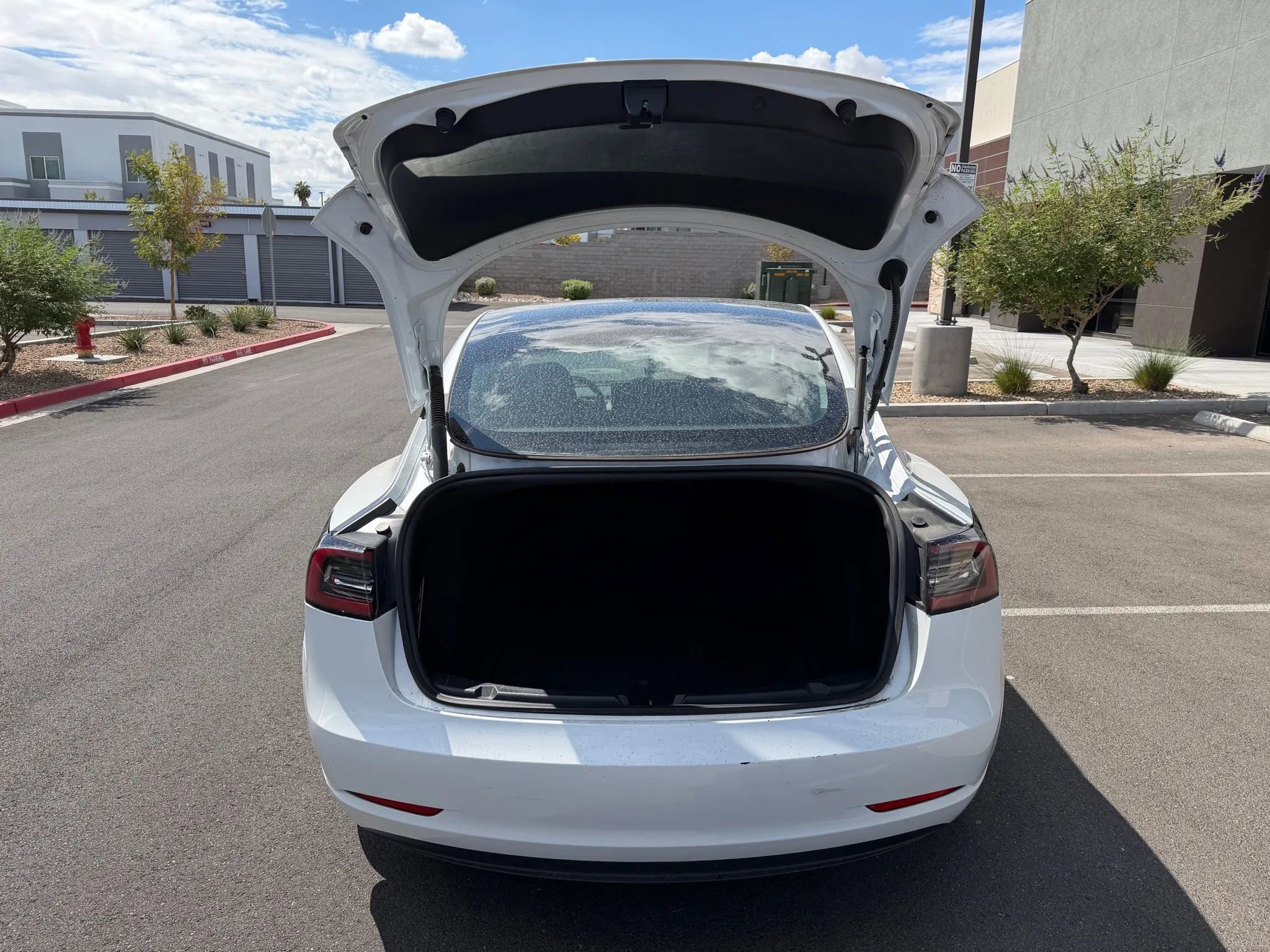 Used 2023 Tesla Model 3 Standard Range image 10