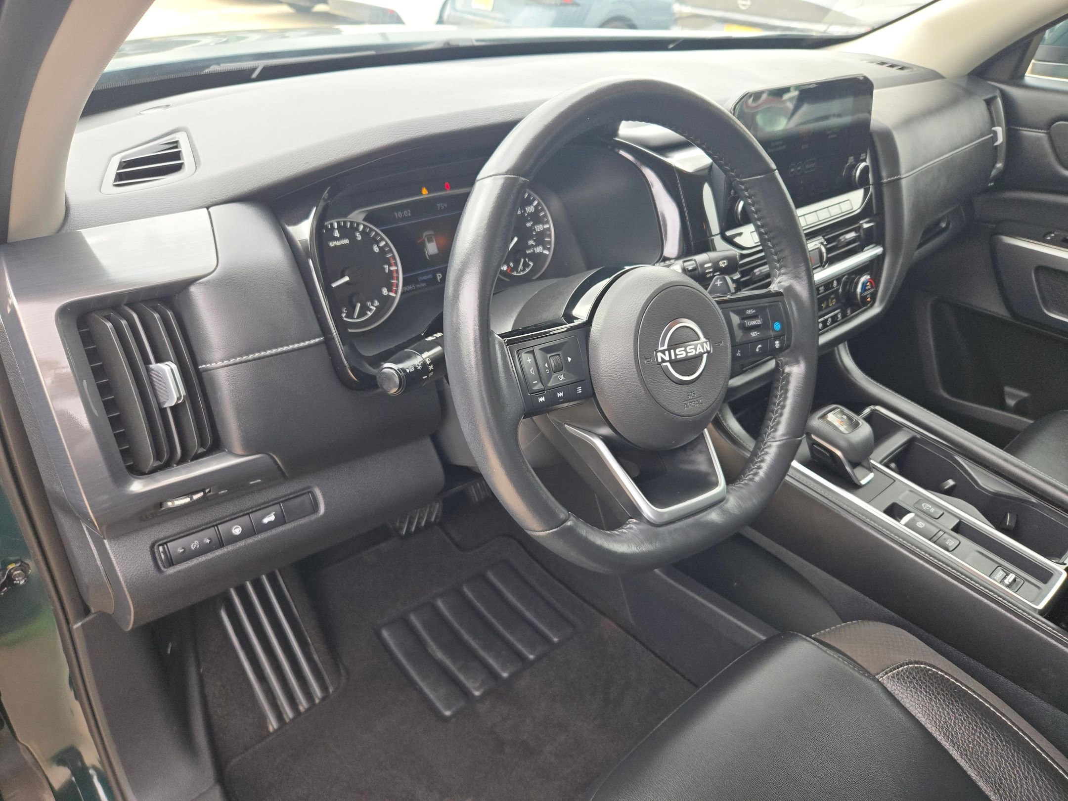 Certified 2023 Nissan Pathfinder SL w/ Black Appearance Package image 10