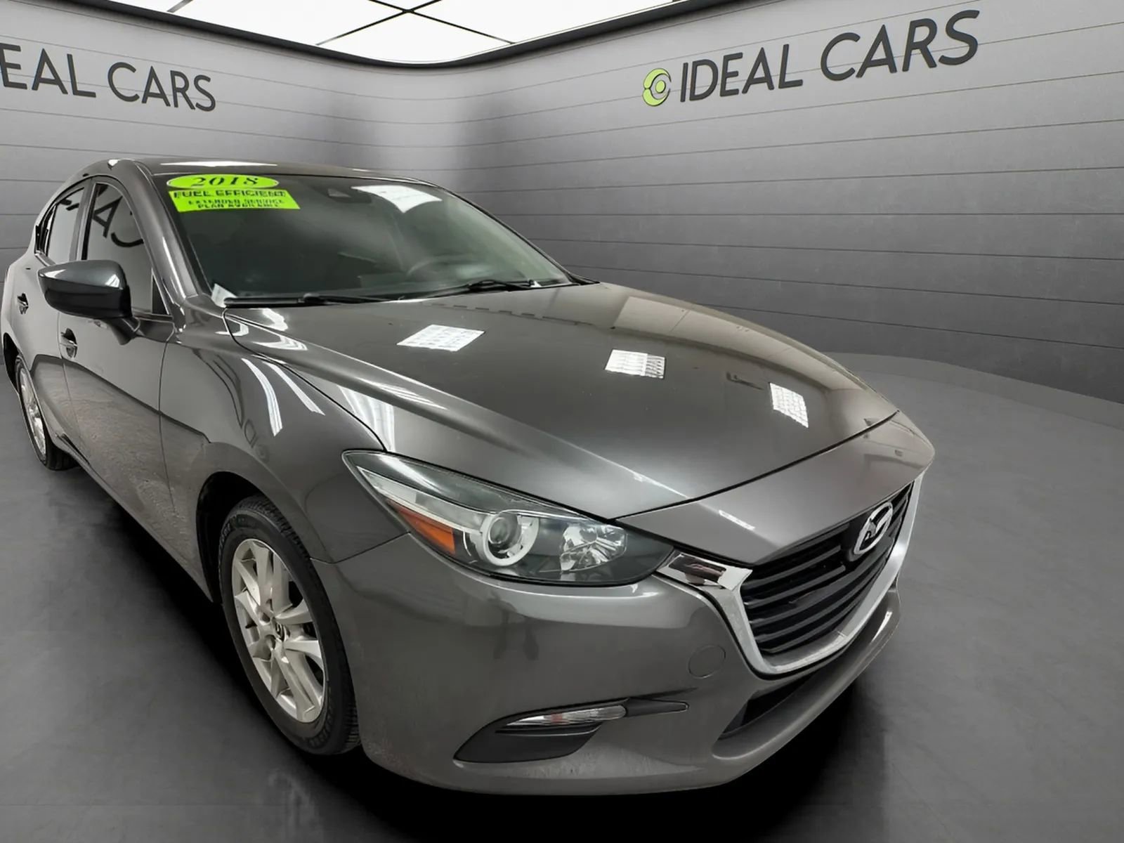 Used 2018 MAZDA MAZDA3 Sport FWD image 3