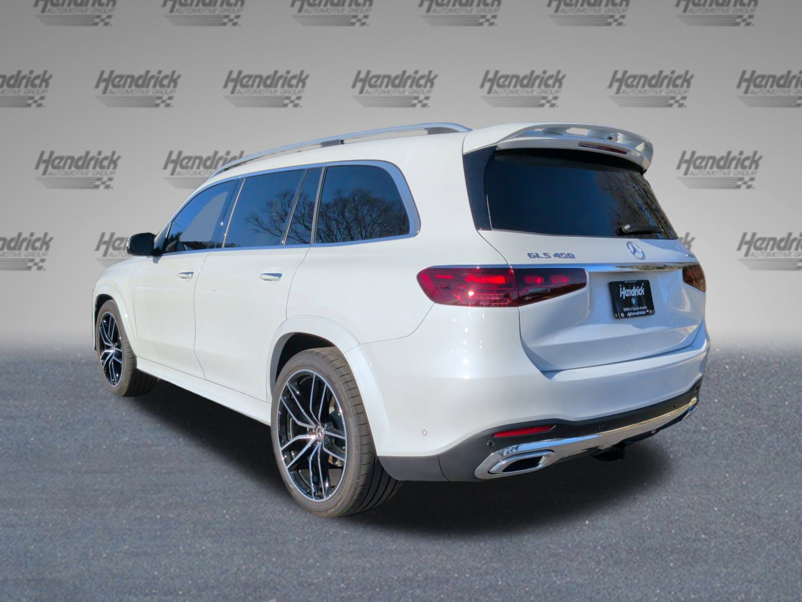 Used 2025 Mercedes-Benz GLS 450 4MATIC image 11