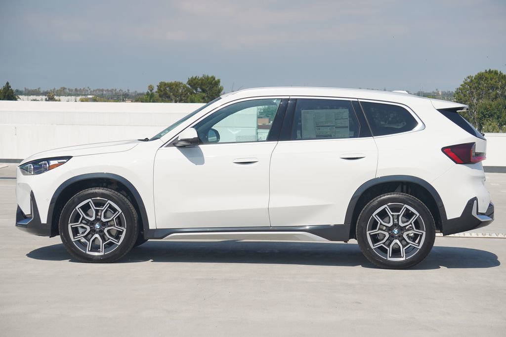 Used 2025 BMW X1 xDrive28i w/ Technology Package image 4