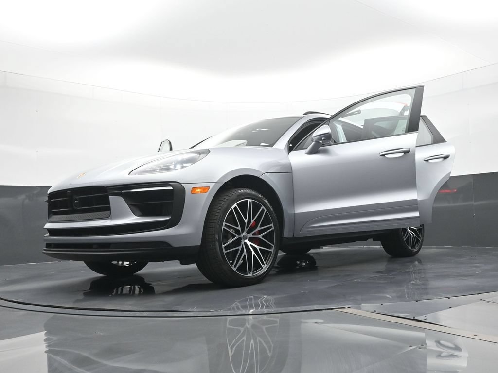 New 2026 Porsche Macan S AWD/4WD image 31