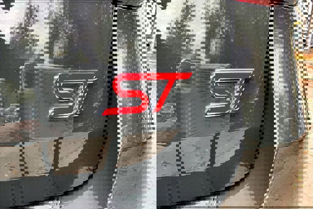 Used 2022 Ford Explorer ST w/ Equipment Group 401A image 7