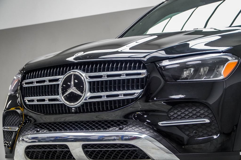 Used 2025 Mercedes-Benz GLE 350 4MATIC image 2