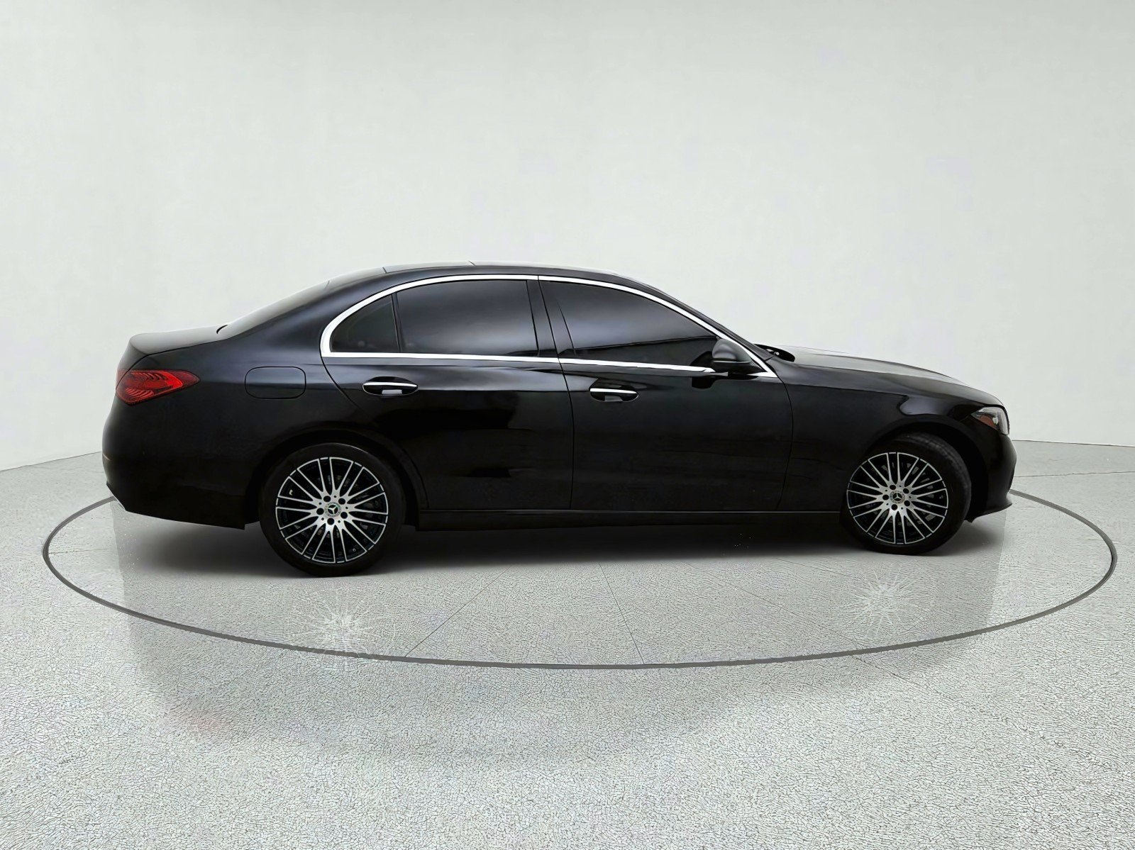 Used 2025 Mercedes-Benz C 300 Sedan image 7