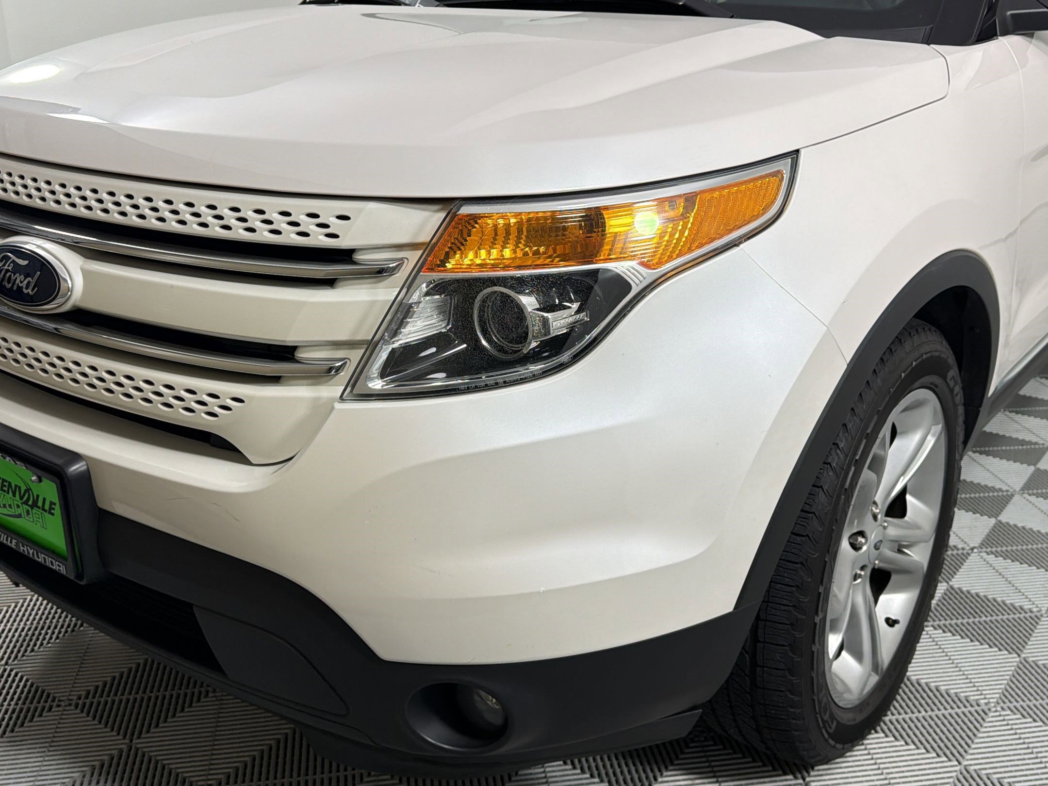 Used 2014 Ford Explorer Limited w/ Equipment Group 301A image 11