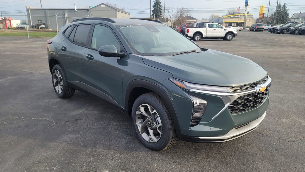 New 2026 Chevrolet Trax LT w/ Driver Confidence Package image 16