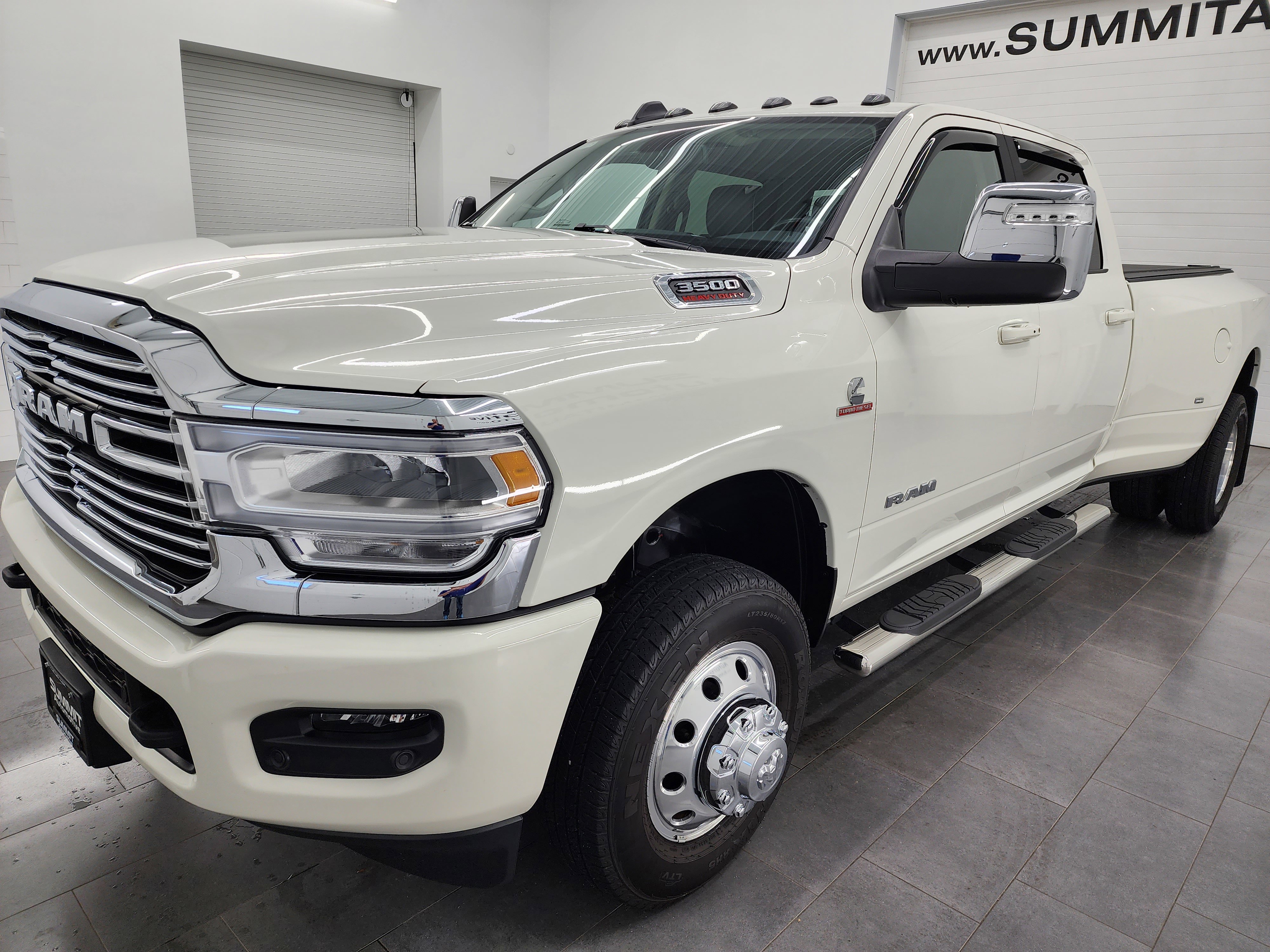 Used 2023 RAM 3500 Laramie image 7