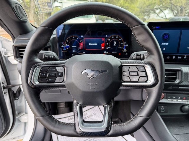 Used 2024 Ford Mustang EcoBoost image 9