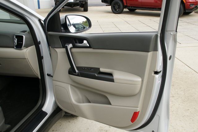 Used 2019 Kia Sportage LX w/ LX Popular Package image 24