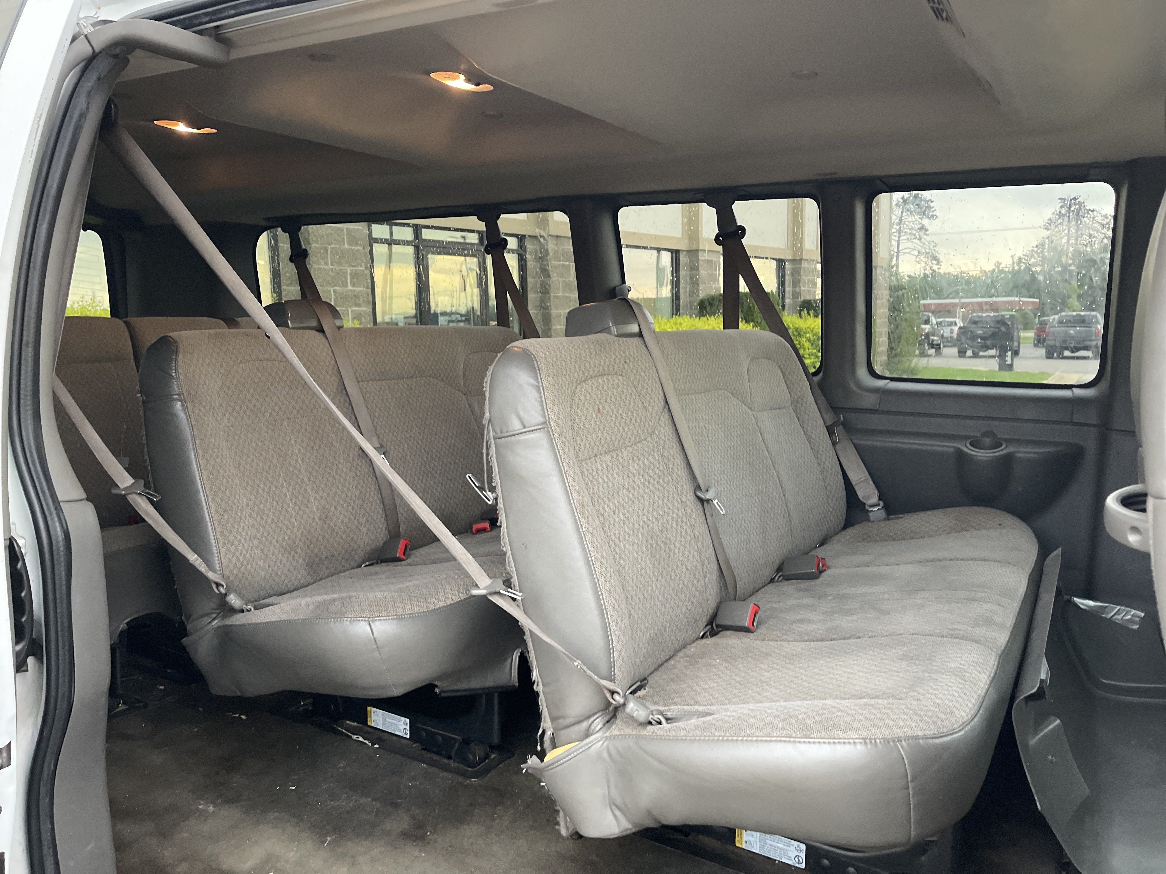 Used 2019 Chevrolet Express 3500 LT w/ LT Preferred Equipment Group RWD image 11