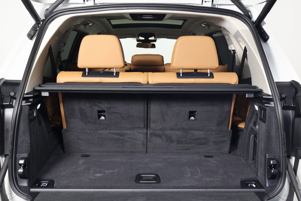 Used 2026 BMW X7 xDrive40i w/ Premium Package image 15