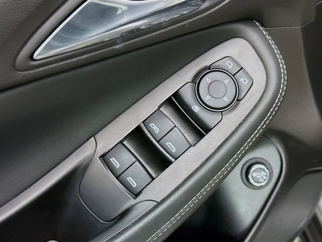 Used 2023 Buick Encore GX Select image 17