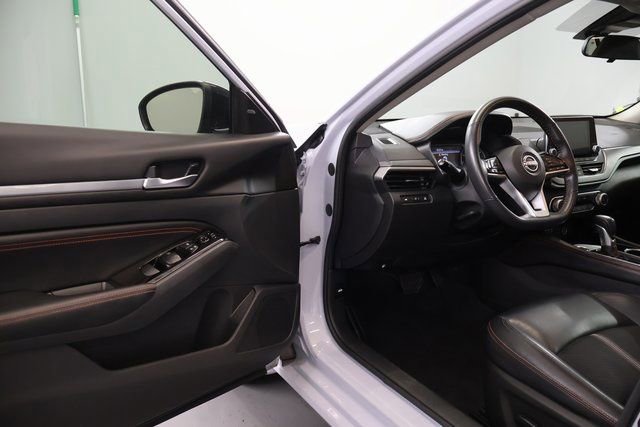 Certified 2023 Nissan Altima 2.5 SR AWD/4WD image 8