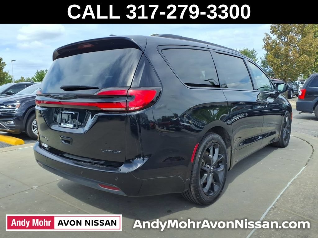 Used 2026 Chrysler Pacifica Limited w/ S Appearance Package FWD image 7