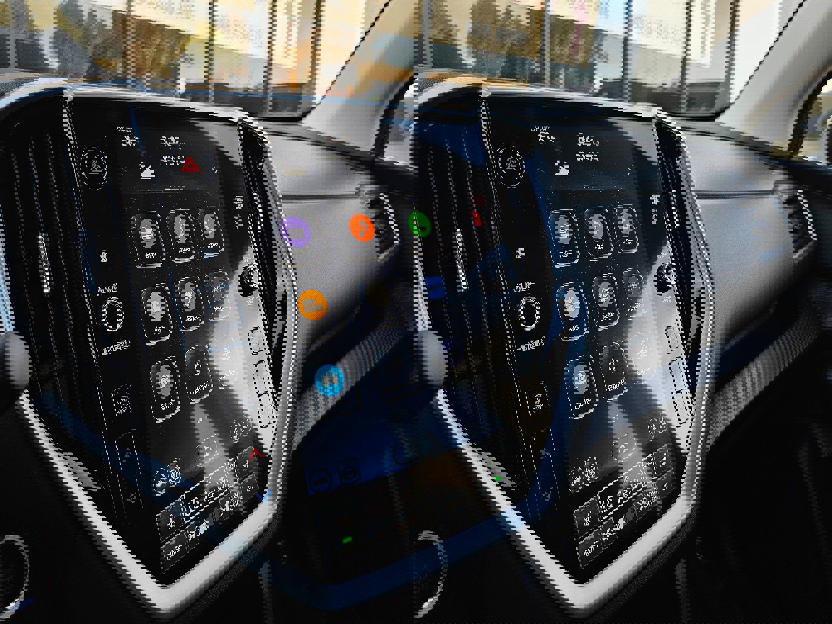 Used 2025 Subaru Ascent Premium image 32