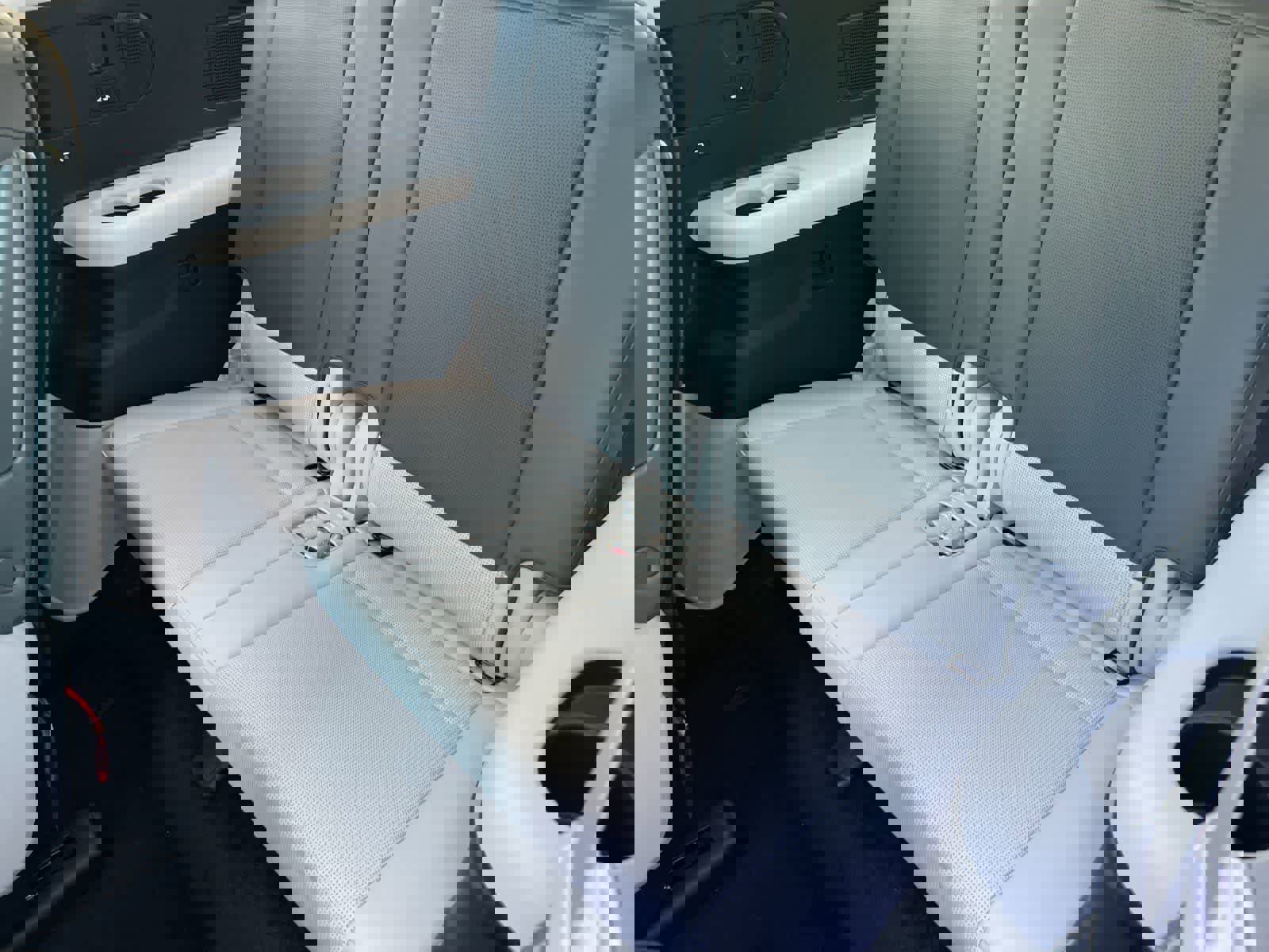 New 2026 Hyundai Ioniq 9 Calligraphy image 15