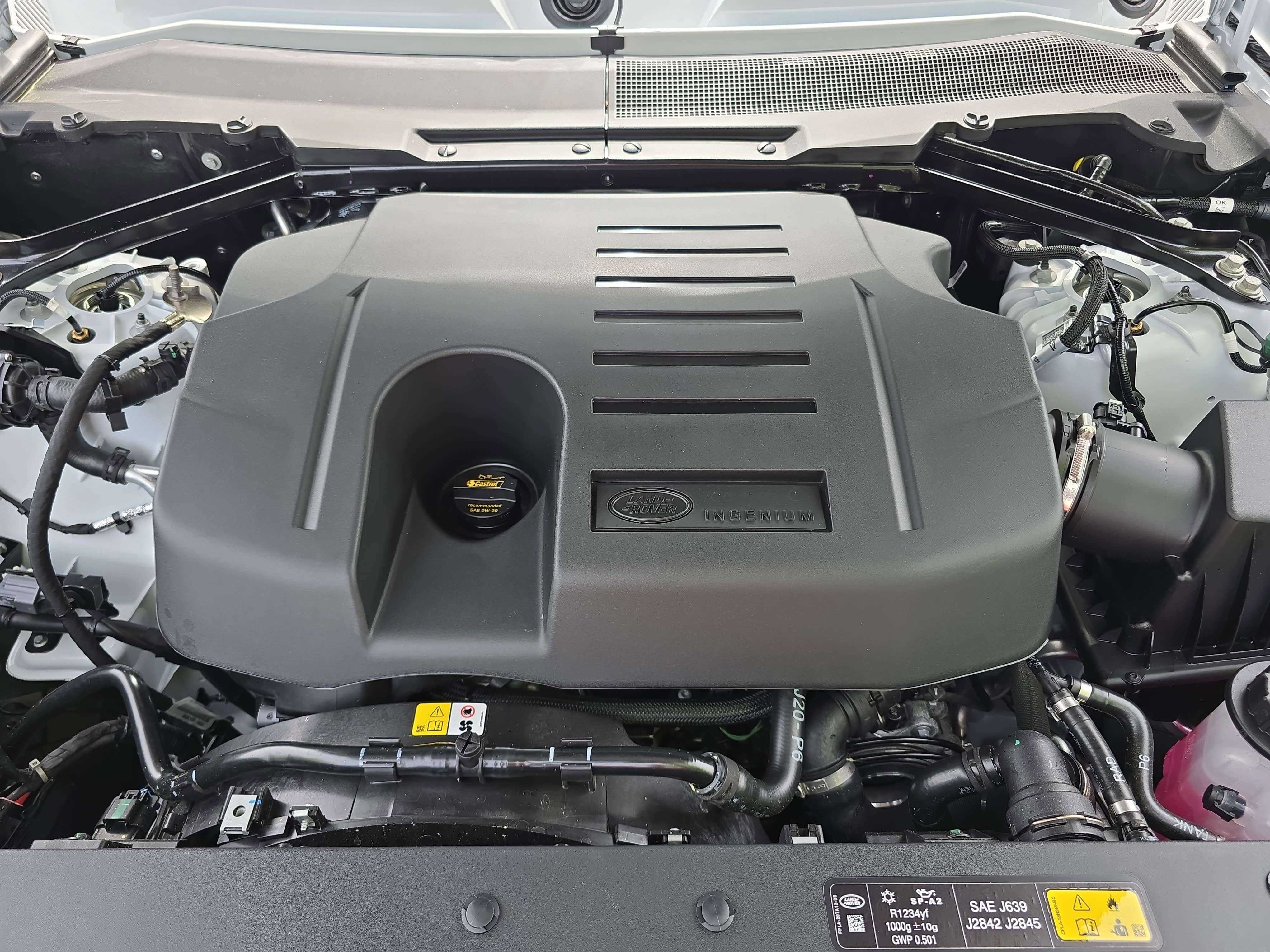 New 2026 Land Rover Defender 110 X-Dynamic SE AWD/4WD image 30