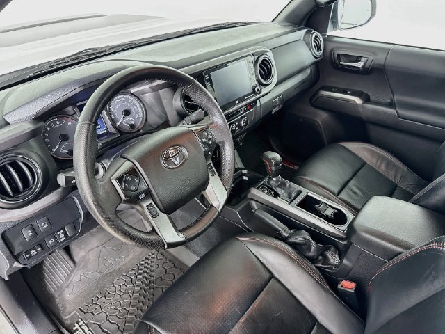Used 2021 Toyota Tacoma TRD Pro AWD/4WD image 16
