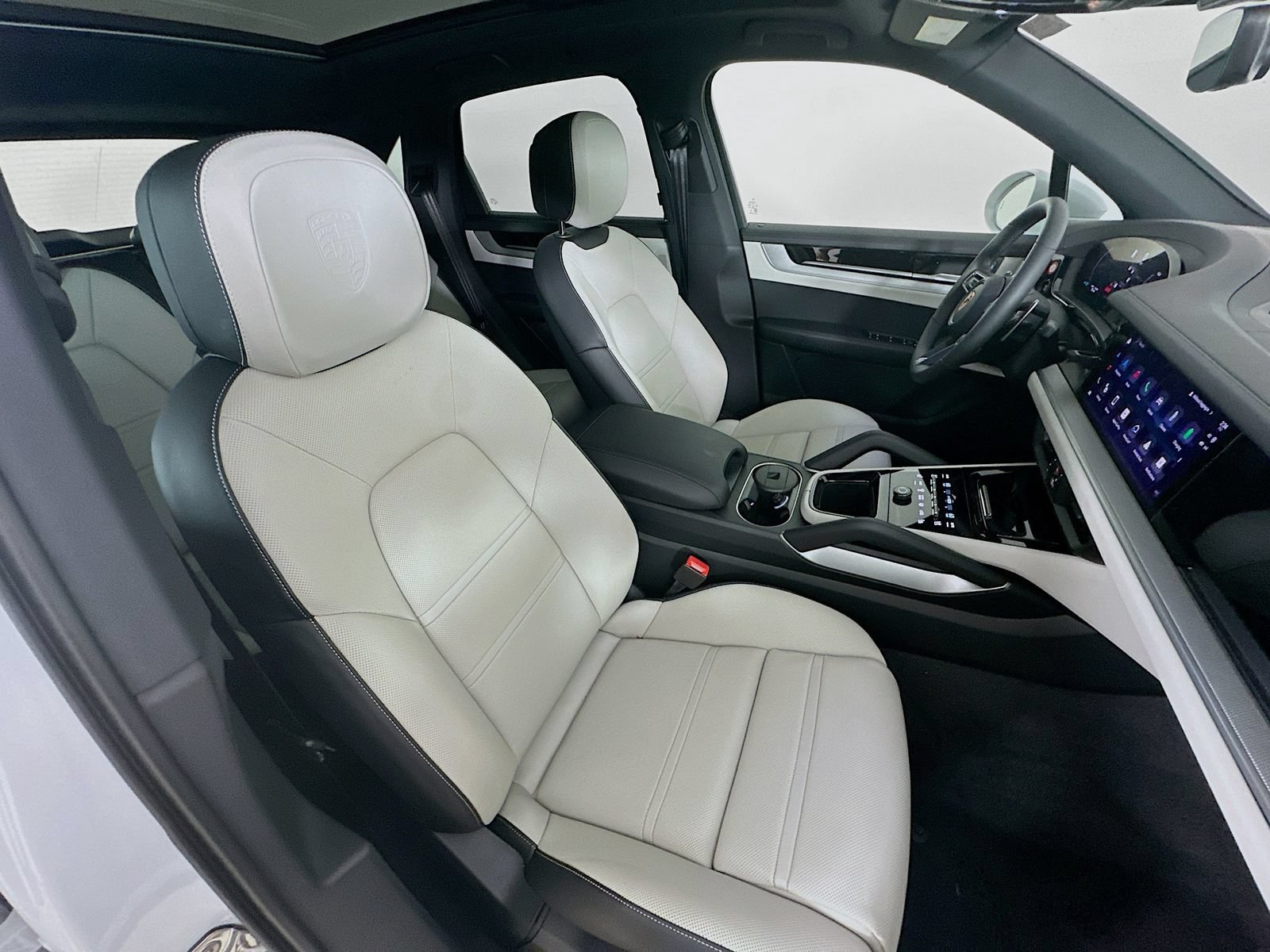 New 2026 Porsche Cayenne S AWD/4WD image 47