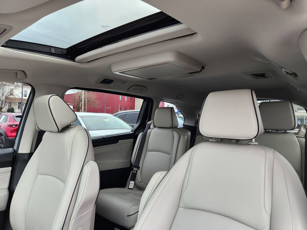 Used 2025 Honda Odyssey Touring image 12