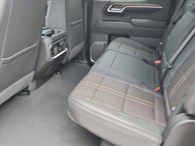 New 2026 Chevrolet Silverado 1500 High Country w/ Midnight Edition AWD/4WD image 16