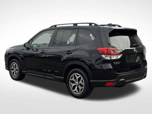 Used 2024 Subaru Forester Premium image 6