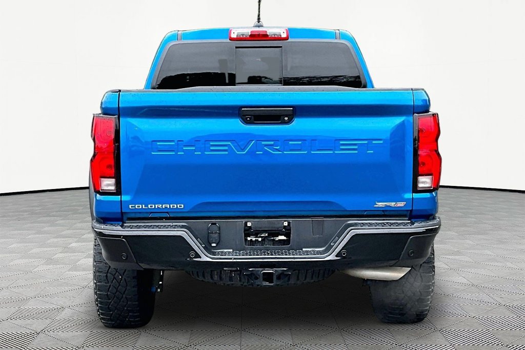 Used 2023 Chevrolet Colorado ZR2 w/ ZR2 Convenience Package III AWD/4WD image 6