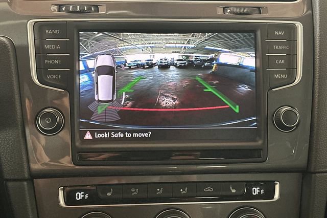 Used 2016 Volkswagen e-Golf SEL Premium w/ Driver Assistance Package image 23