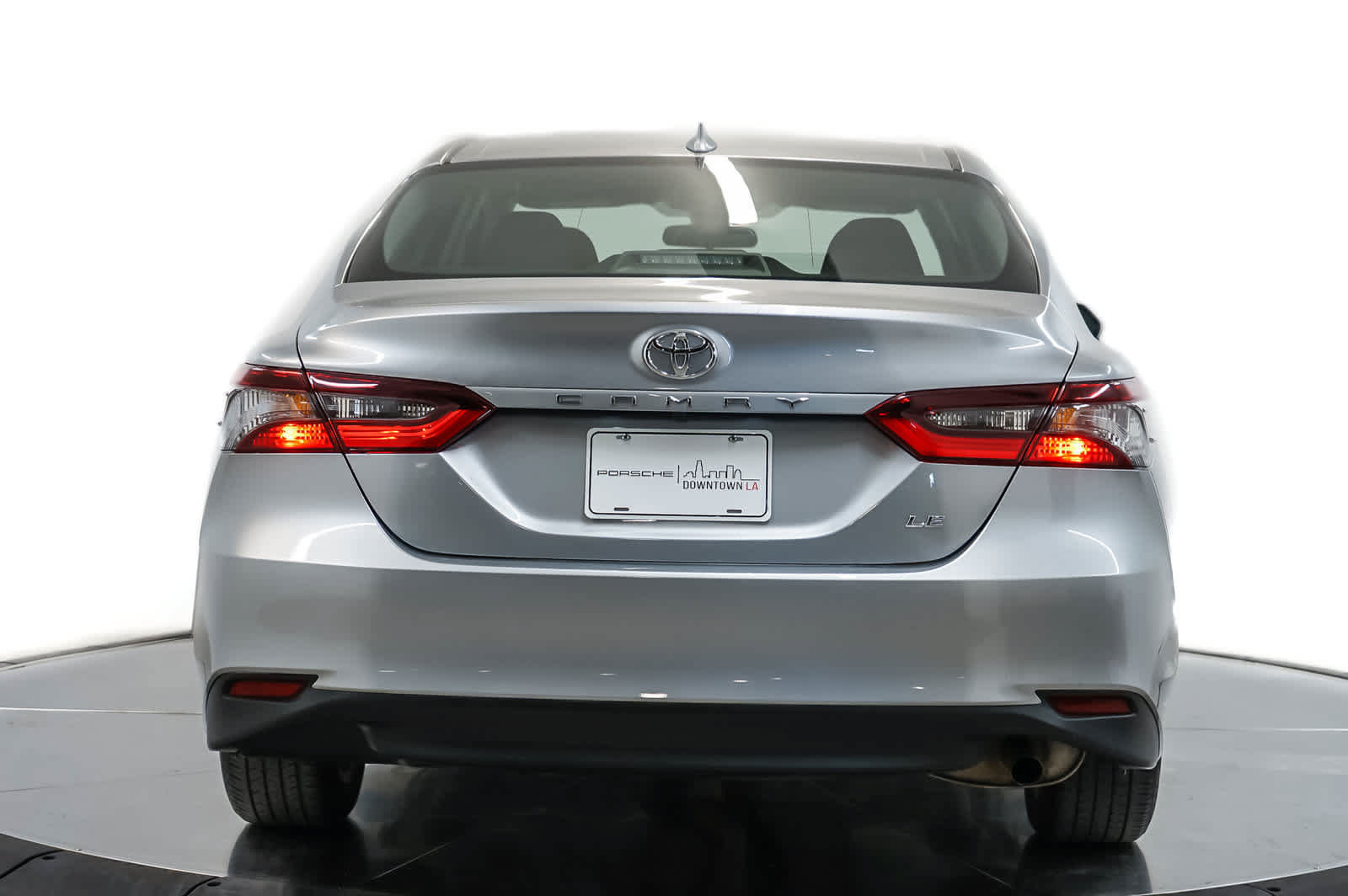 Used 2024 Toyota Camry LE FWD image 10
