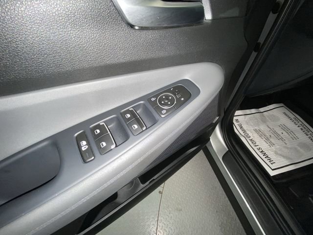 Used 2023 Hyundai Santa Fe SE FWD image 13