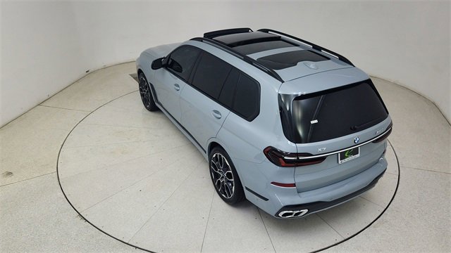Used 2025 BMW X7 M60i image 84