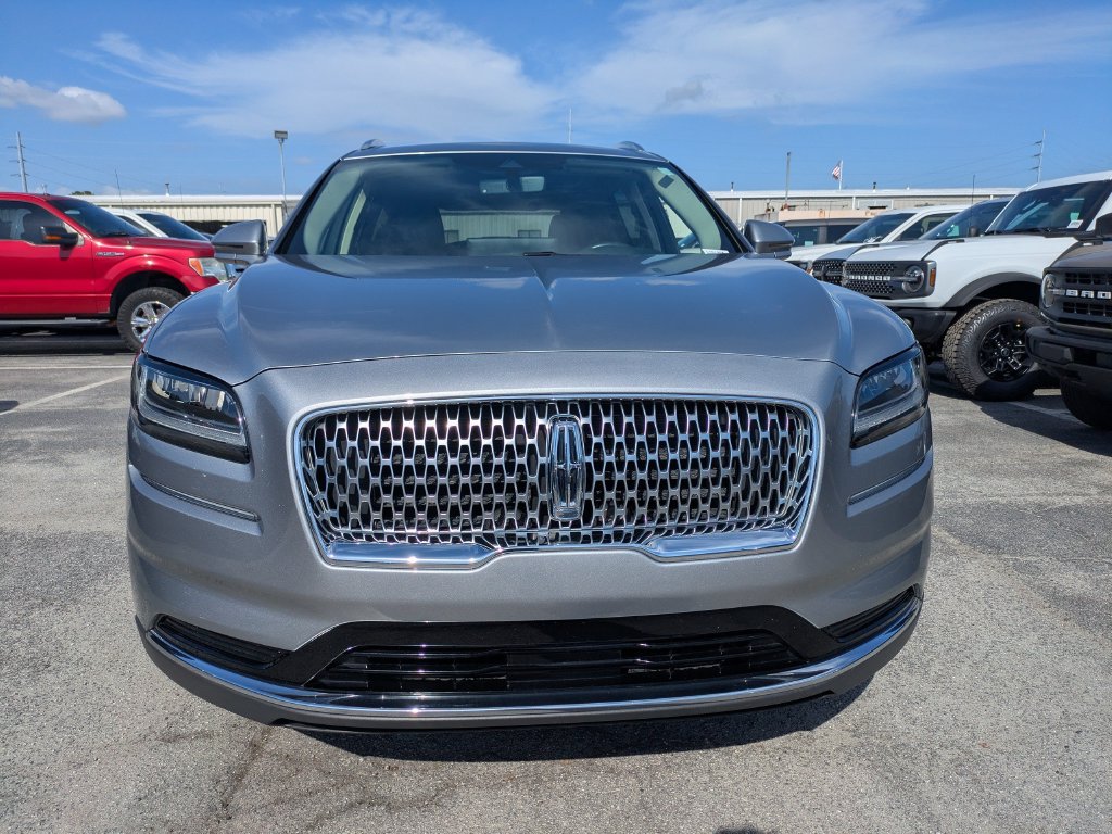Certified 2021 Lincoln Nautilus FWD w/ Equipment Group 101A image 10