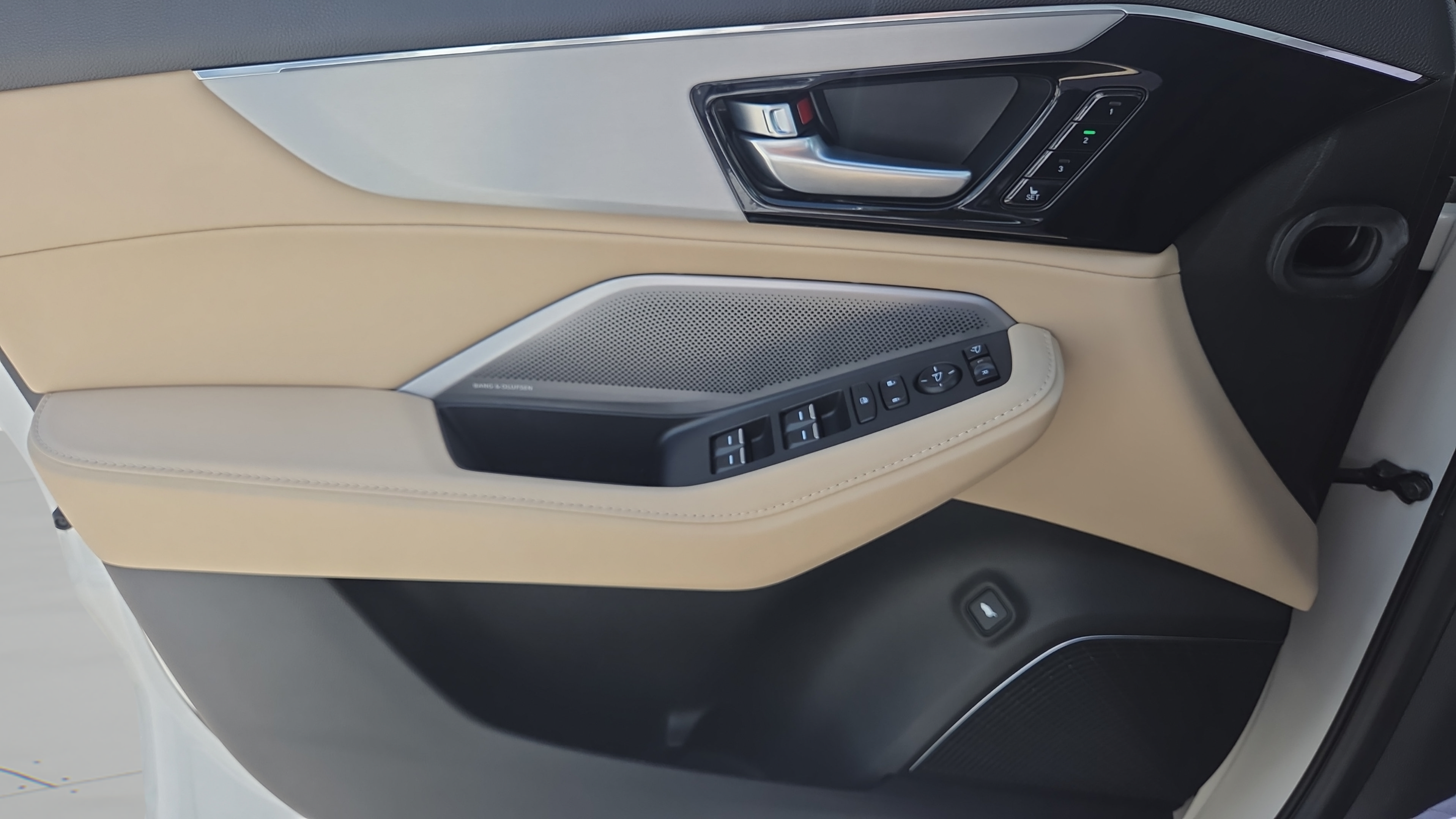 Certified 2026 Acura MDX FWD w/ Technology Package image 34