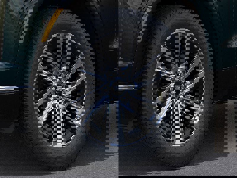 New 2026 Cadillac Vistiq Luxury w/ LPO, Floor Liner Package image 9