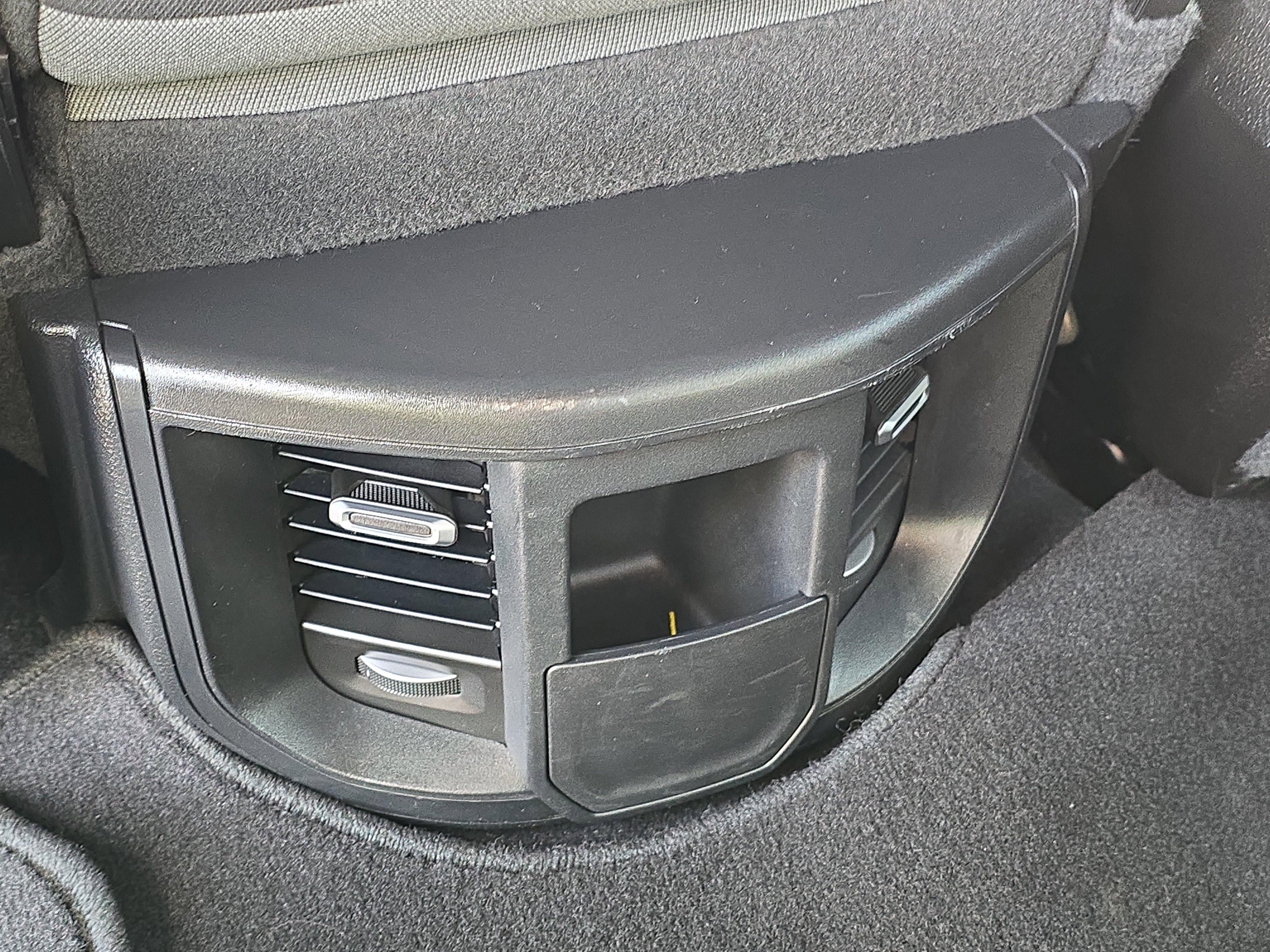 Used 2024 RAM 2500 Big Horn w/ Bed Utility Group image 10