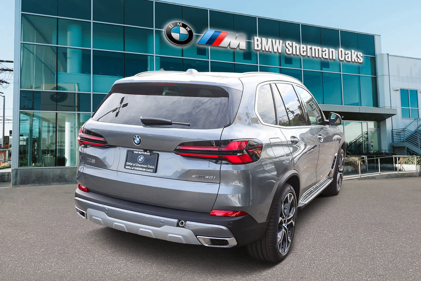 New 2026 BMW X5 sDrive40i w/ Premium Package RWD image 4