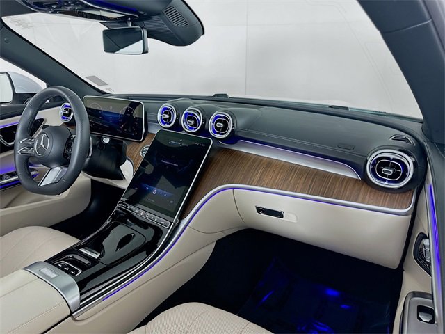 Used 2024 Mercedes-Benz CLE 450 4MATIC Cabriolet image 29