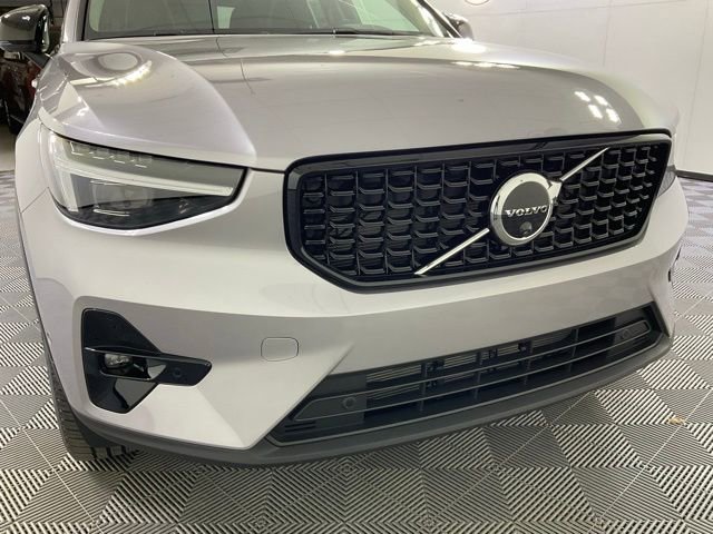 New 2026 Volvo XC40 B5 Plus w/ Protection Package Premier image 8