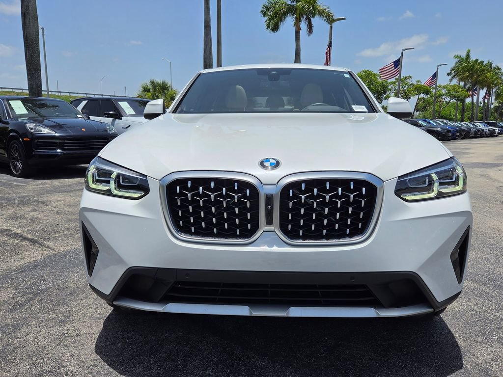 Used 2025 BMW X4 xDrive30i w/ Premium Package AWD/4WD image 17