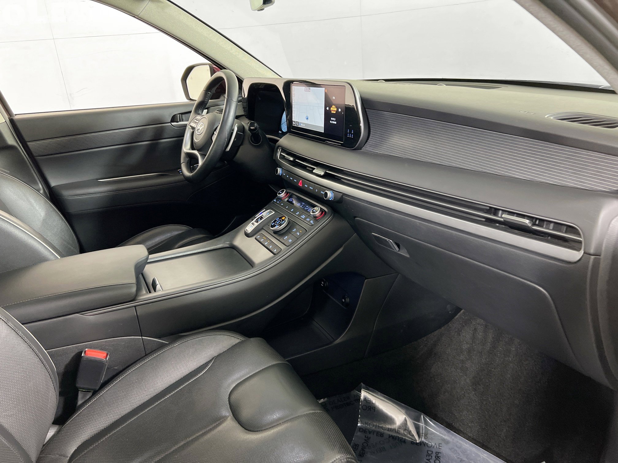 Used 2023 Hyundai Palisade Limited w/ Cargo Package image 32