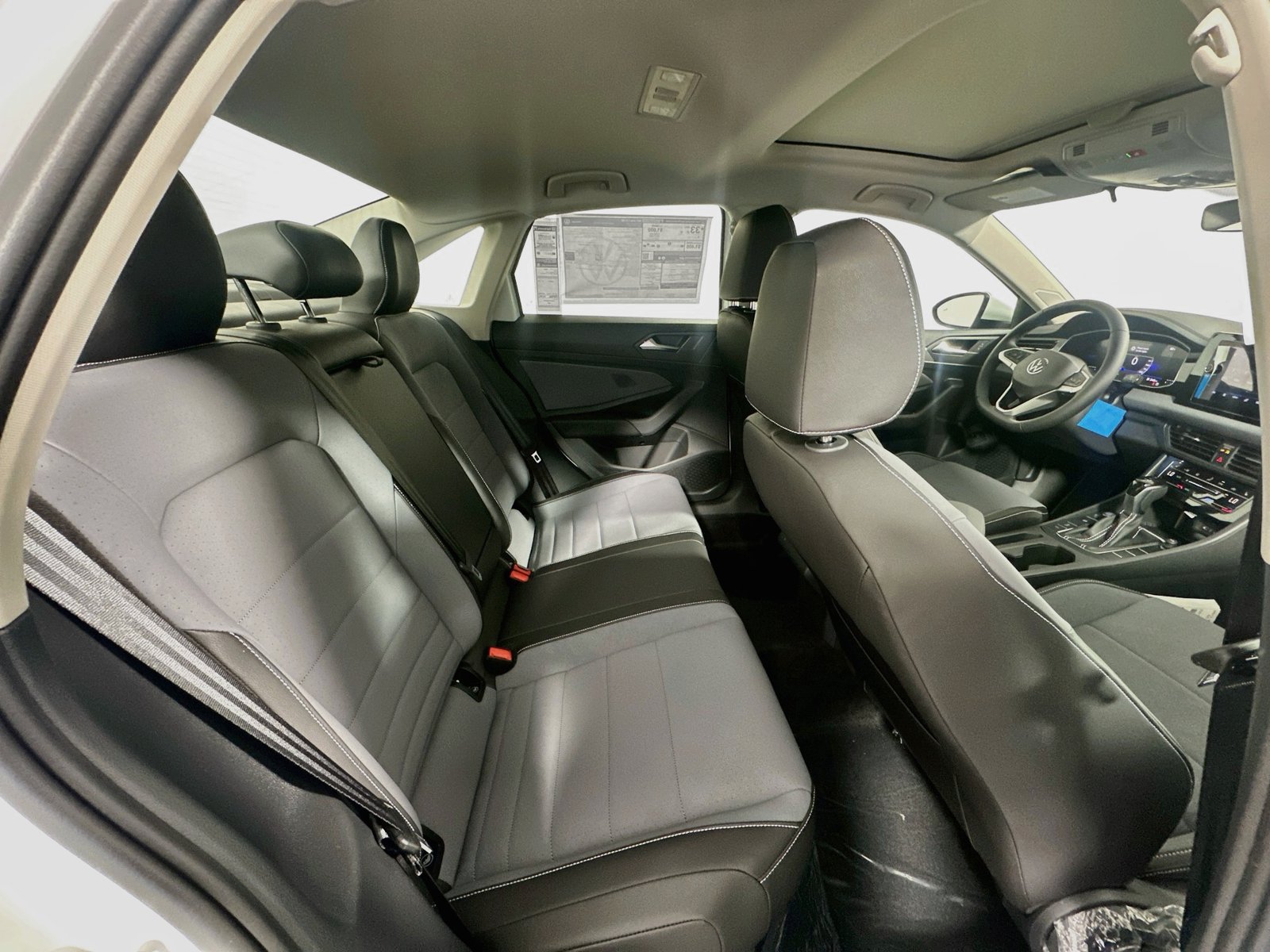 New 2027 Volkswagen Jetta SE FWD image 26