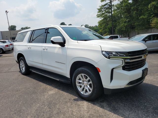 Used 2024 Chevrolet Suburban LT RWD image 7